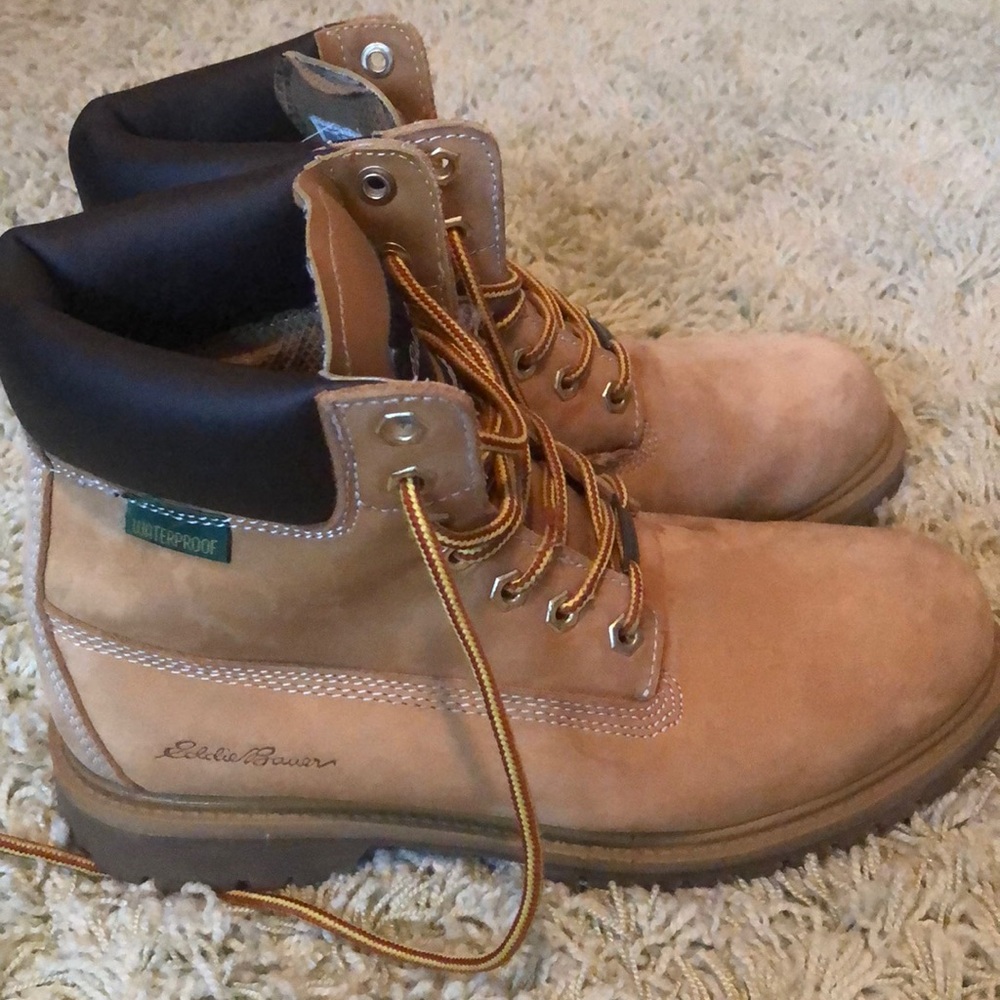 Eddie Bauer men’s waterproof boot - Picture 2 of 4